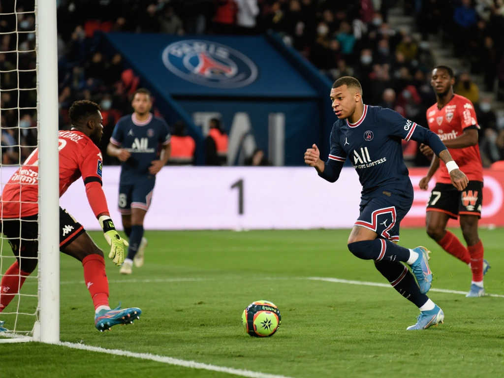 场上占得一 场上占得一